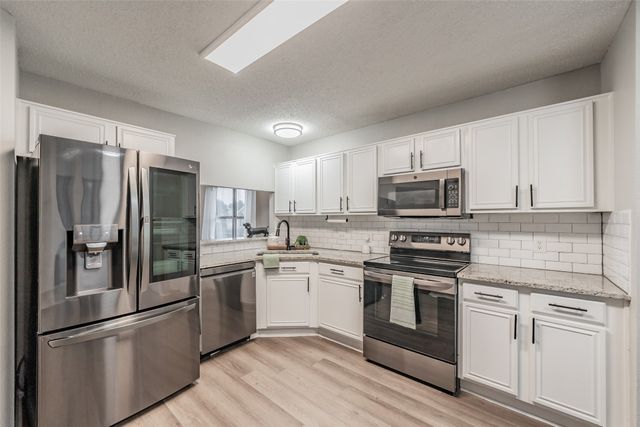 7000 Rovato Drive, Arlington, TX 76001