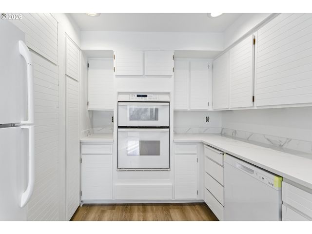 3676 SPRING Ln, Lake Oswego, OR 97035