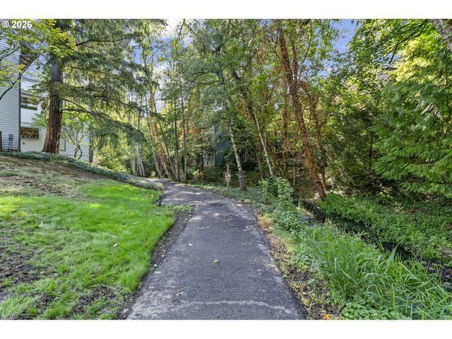 3676 SPRING Ln, Lake Oswego, OR 97035