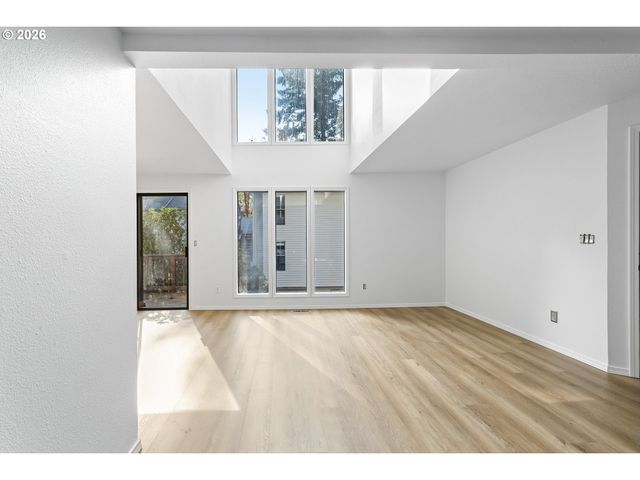 3676 SPRING Ln, Lake Oswego, OR 97035