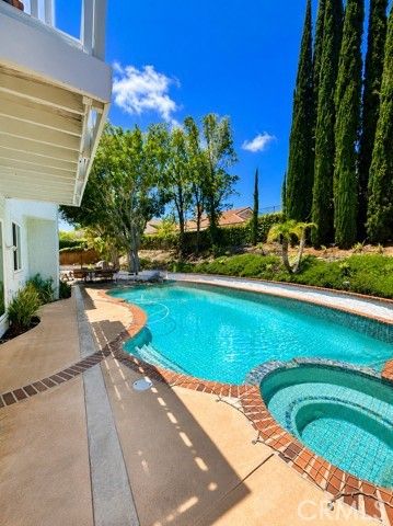 22841 Pocetas, Mission Viejo, CA 92692