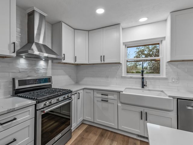 2209 Demeron Road, Tallahassee, FL 32308