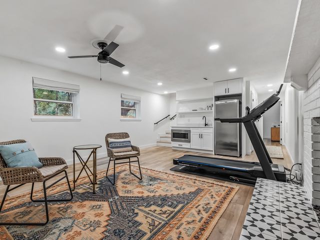 2209 Demeron Road, Tallahassee, FL 32308