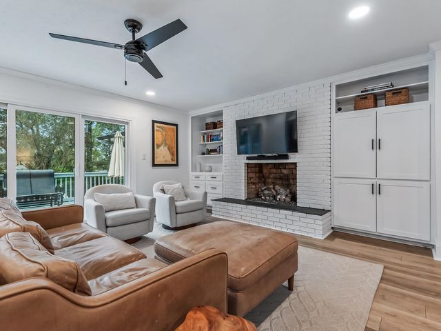 2209 Demeron Road, Tallahassee, FL 32308