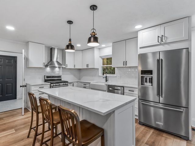 2209 Demeron Road, Tallahassee, FL 32308