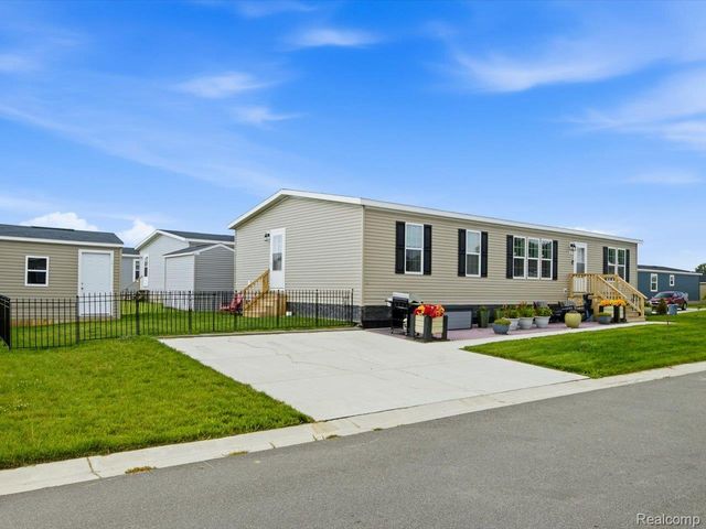 287 Rosebud Court, Port Huron Charter Township, MI 48060