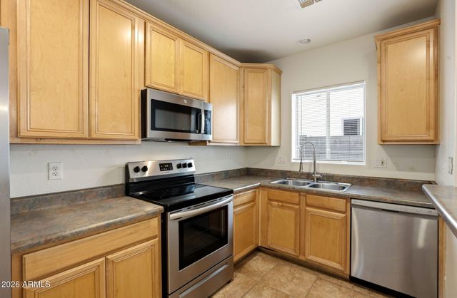 15818 N 25th Street 115, Phoenix, AZ 85032