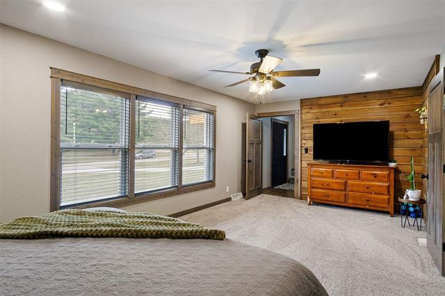 E4085 Woodfield Road, Eau Claire, WI 54701