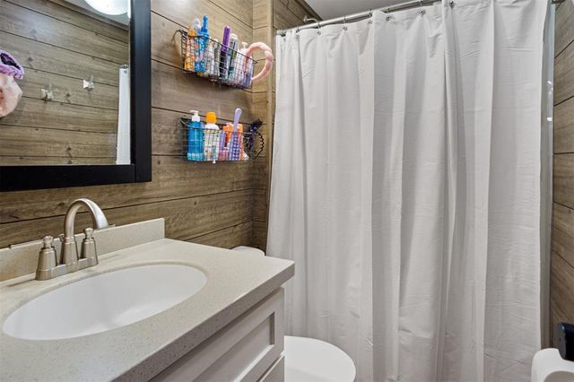 E4085 Woodfield Road, Eau Claire, WI 54701