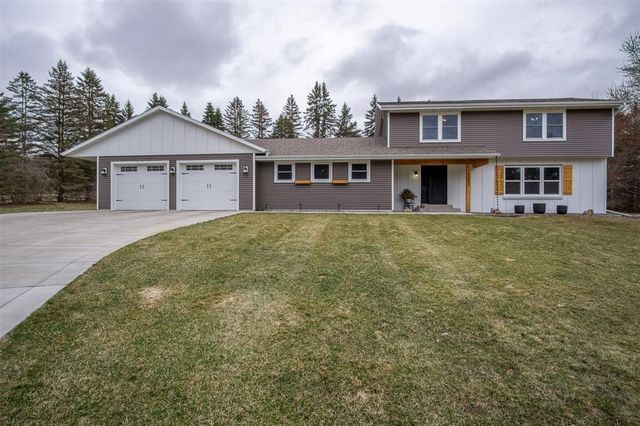 E4085 Woodfield Road, Eau Claire, WI 54701