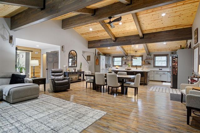 E4085 Woodfield Road, Eau Claire, WI 54701
