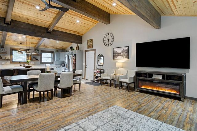 E4085 Woodfield Road, Eau Claire, WI 54701