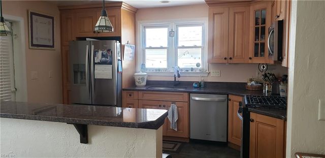 8701 Hammett AVE, Norfolk, VA 23503