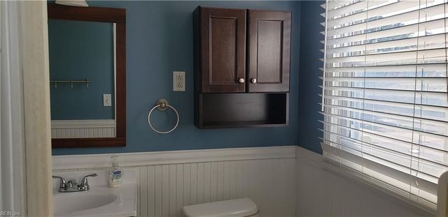 8701 Hammett AVE, Norfolk, VA 23503