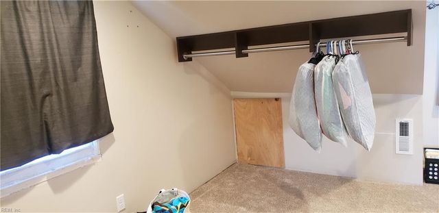 8701 Hammett AVE, Norfolk, VA 23503