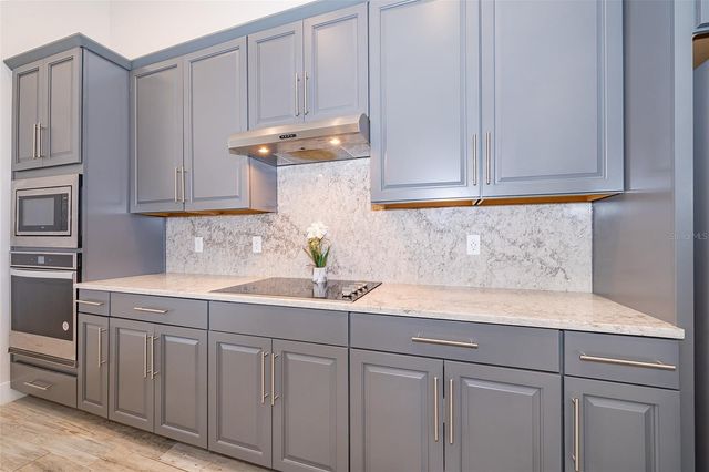 2400 SYMPHONY CIRCLE, St Cloud, FL 34771