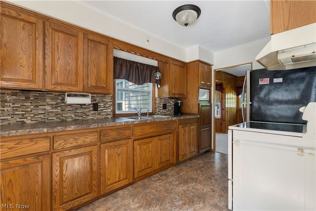 4847 Manchester Road, New Franklin, OH 44319