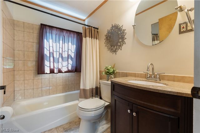 4847 Manchester Road, New Franklin, OH 44319