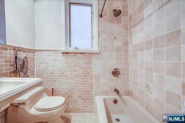 530 Liberty Avenue, Jersey City, NJ 07307