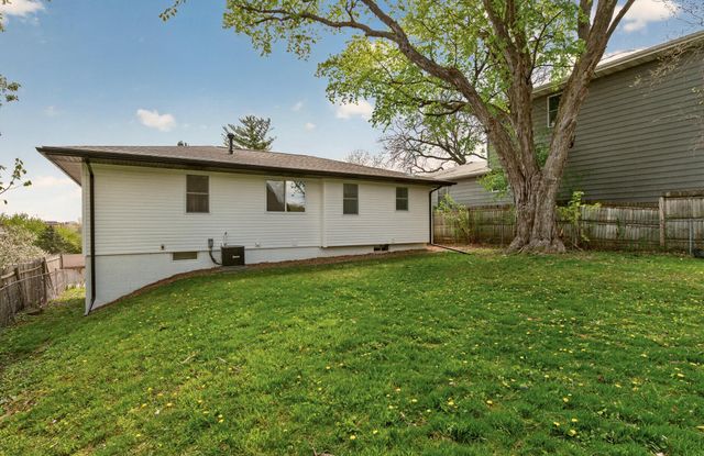 427 21st Avenue SW, Rochester, MN 55902
