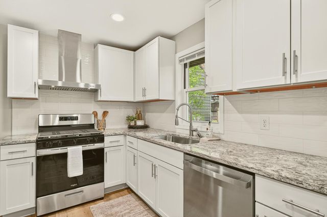427 21st Avenue SW, Rochester, MN 55902