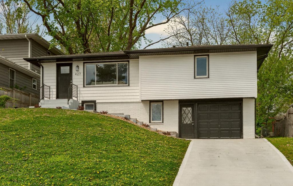 427 21st Avenue SW, Rochester, MN 55902