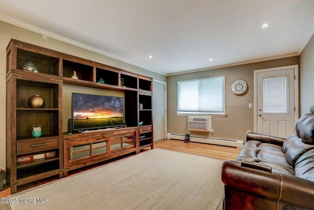 3 Wharfside Drive, Monmouth Beach, NJ 07750