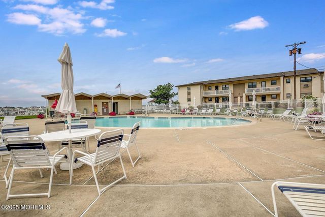 3 Wharfside Drive, Monmouth Beach, NJ 07750