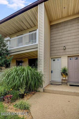 3 Wharfside Drive, Monmouth Beach, NJ 07750