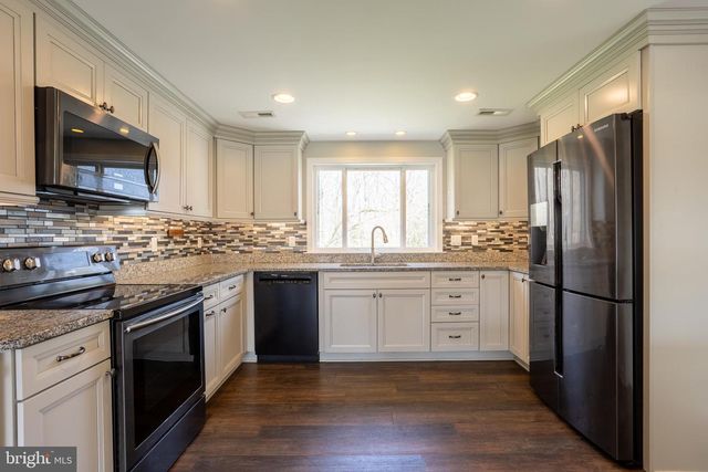 1604 HOLLY DR, Joppa, MD 21085