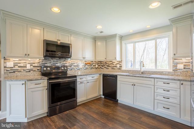 1604 HOLLY DR, Joppa, MD 21085