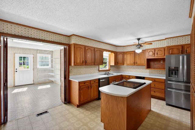 111 Highland Acres Drive, Boiling Springs, SC 29316