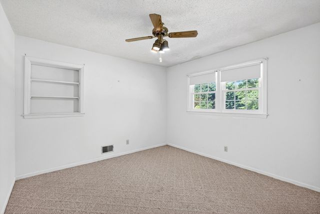 111 Highland Acres Drive, Boiling Springs, SC 29316