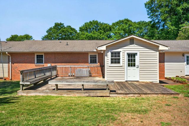 111 Highland Acres Drive, Boiling Springs, SC 29316