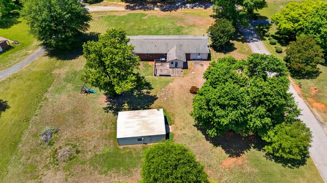 111 Highland Acres Drive, Boiling Springs, SC 29316