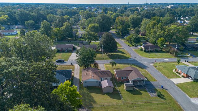 2221 Clay Street, Paducah, KY 42001