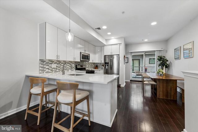 1329 N HOWARD ST, Philadelphia, PA 19122