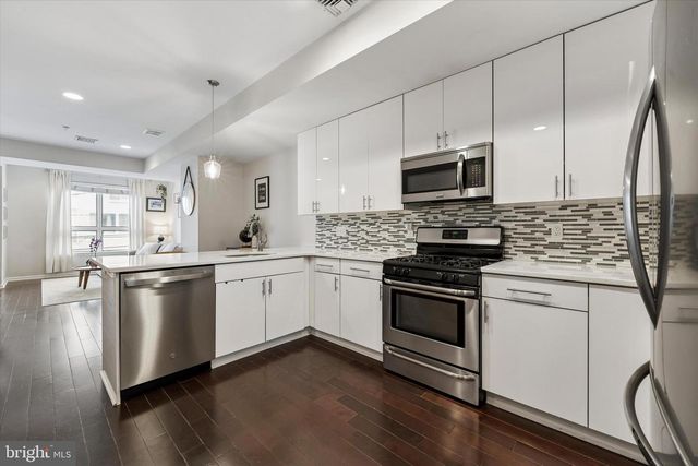 1329 N HOWARD ST, Philadelphia, PA 19122