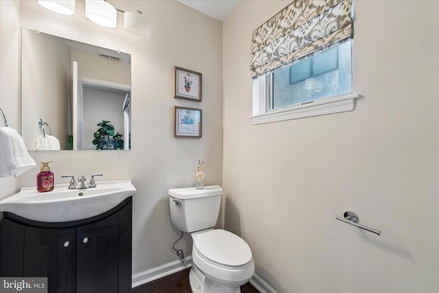 1329 N HOWARD ST, Philadelphia, PA 19122