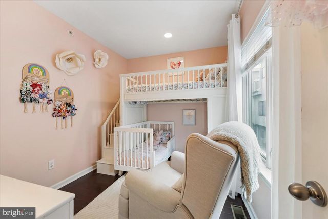 1329 N HOWARD ST, Philadelphia, PA 19122