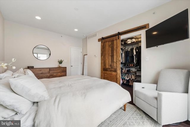 1329 N HOWARD ST, Philadelphia, PA 19122