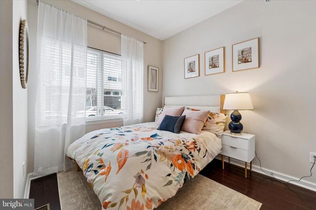 1329 N HOWARD ST, Philadelphia, PA 19122