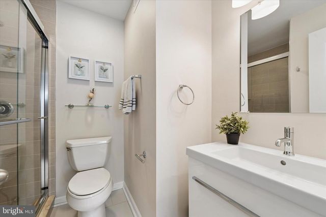 1329 N HOWARD ST, Philadelphia, PA 19122