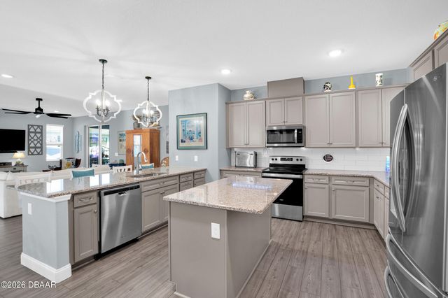 69 Oakleaf Way, Palm Coast, FL 32137