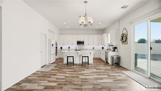 4727 W Vahan Court, Lancaster, CA 93536