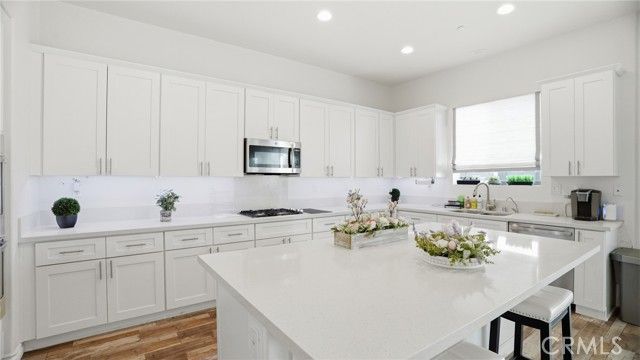 4727 W Vahan Court, Lancaster, CA 93536