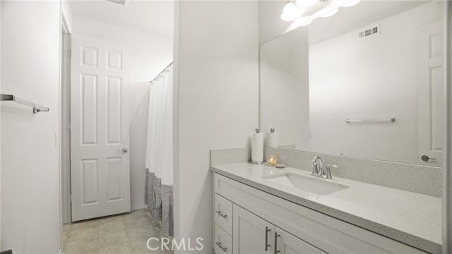 4727 W Vahan Court, Lancaster, CA 93536