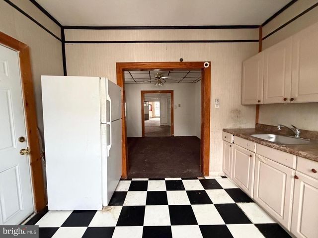 722 ATWOOD RD, Philadelphia, PA 19151