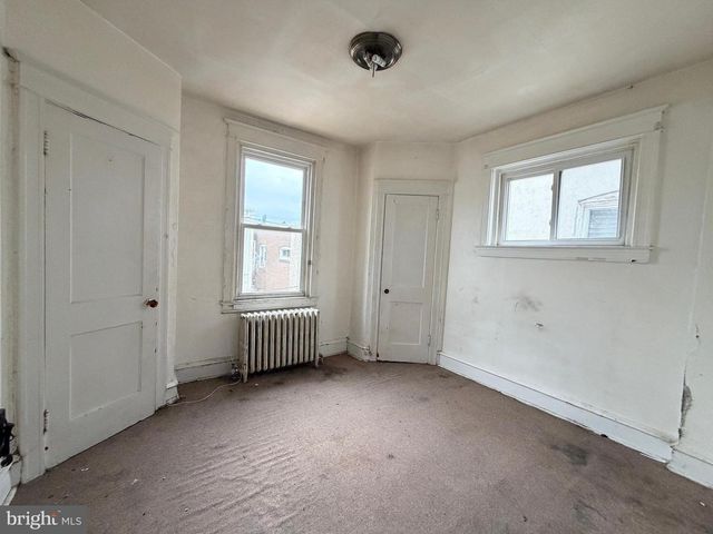 722 ATWOOD RD, Philadelphia, PA 19151