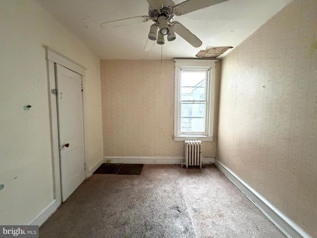 722 ATWOOD RD, Philadelphia, PA 19151